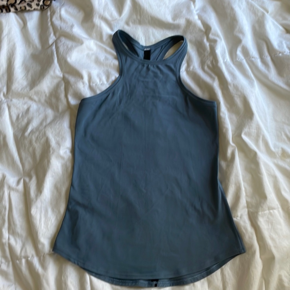 Lululemon high neck tank top